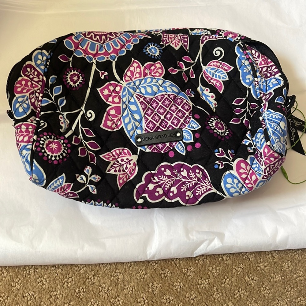 Vera Bradley Large Cosmetic NWOT.  RETIRED Pattern/Style
